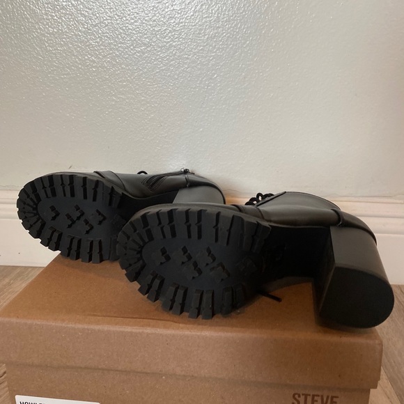 Lace Up High Heel Booties - Picture 6 of 9